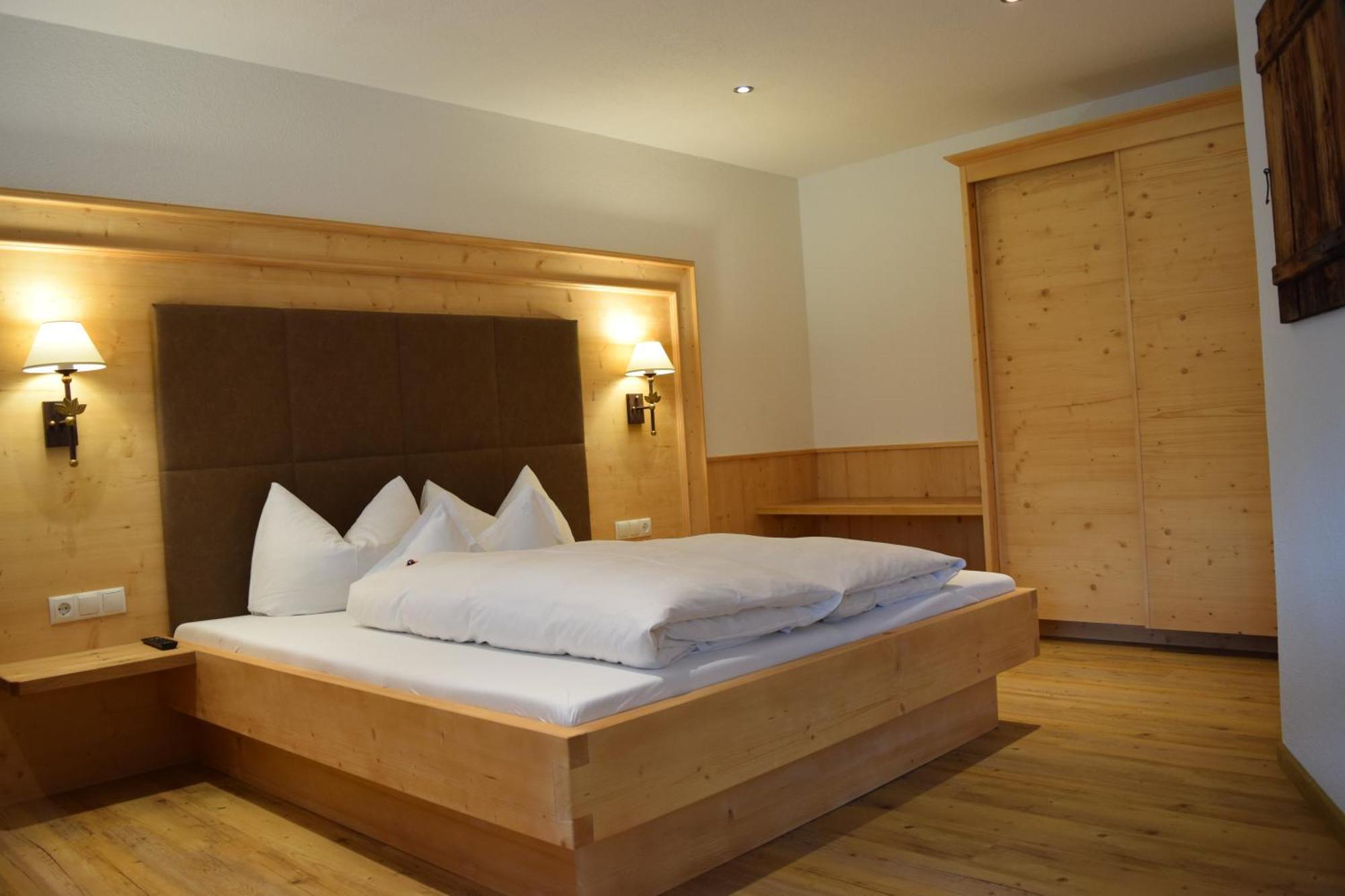 Tirol Appartement Haus Zillertal زيل أم زيلر الغرفة الصورة