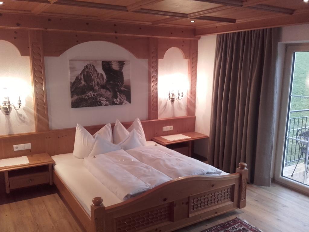 Tirol Appartement Haus Zillertal زيل أم زيلر الغرفة الصورة